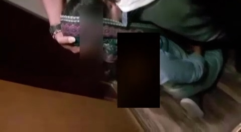 ساک زدن دختر ایرانی در آسانسور