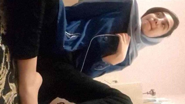 بدن نمایی دختر 19 ساله تینیجر ایرانی پارت اول