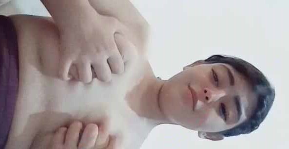 بدن نمایی دختر تینیجر با مزه ایرانی