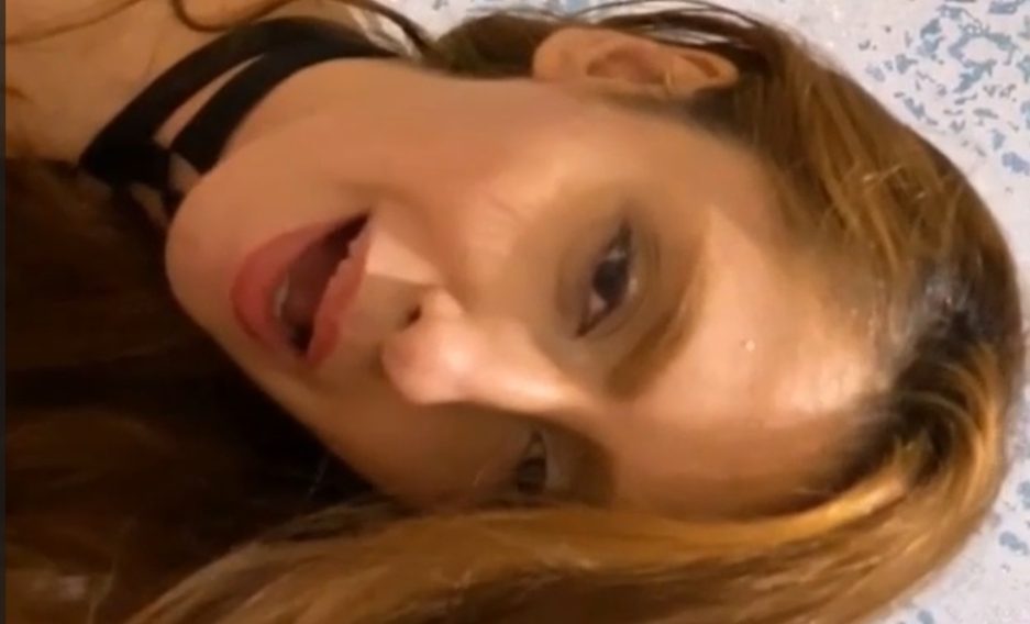 ساک زدن پریا سکسی حشری