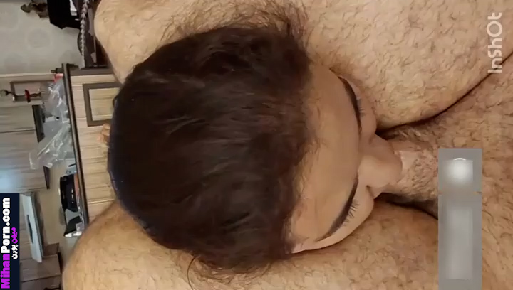 دختره ساک ته حلقی میزنه پسره سرشو فشار میده
